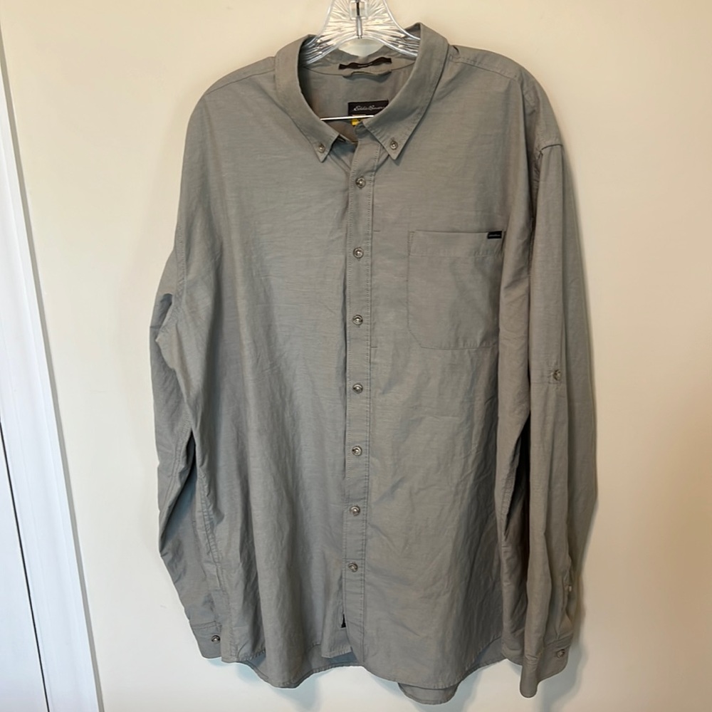 Eddie Bauer Men’s Casual Button-Down Shirt / Size XXL / Gray / Cotton Blend